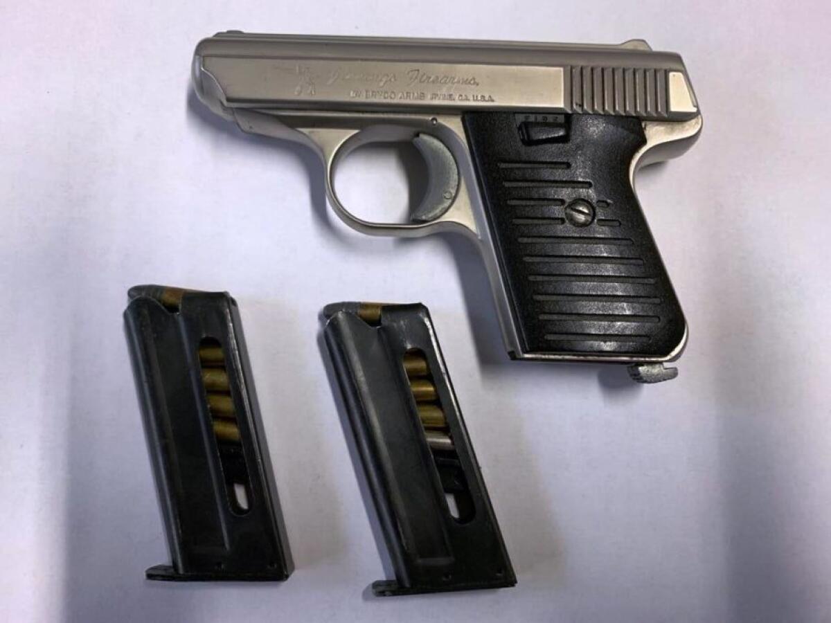 PALAGONIA: MARITO VIOLENTO NASCONDEVA IN CASA ARMA CLANDESTINA, ARRESTATO - 