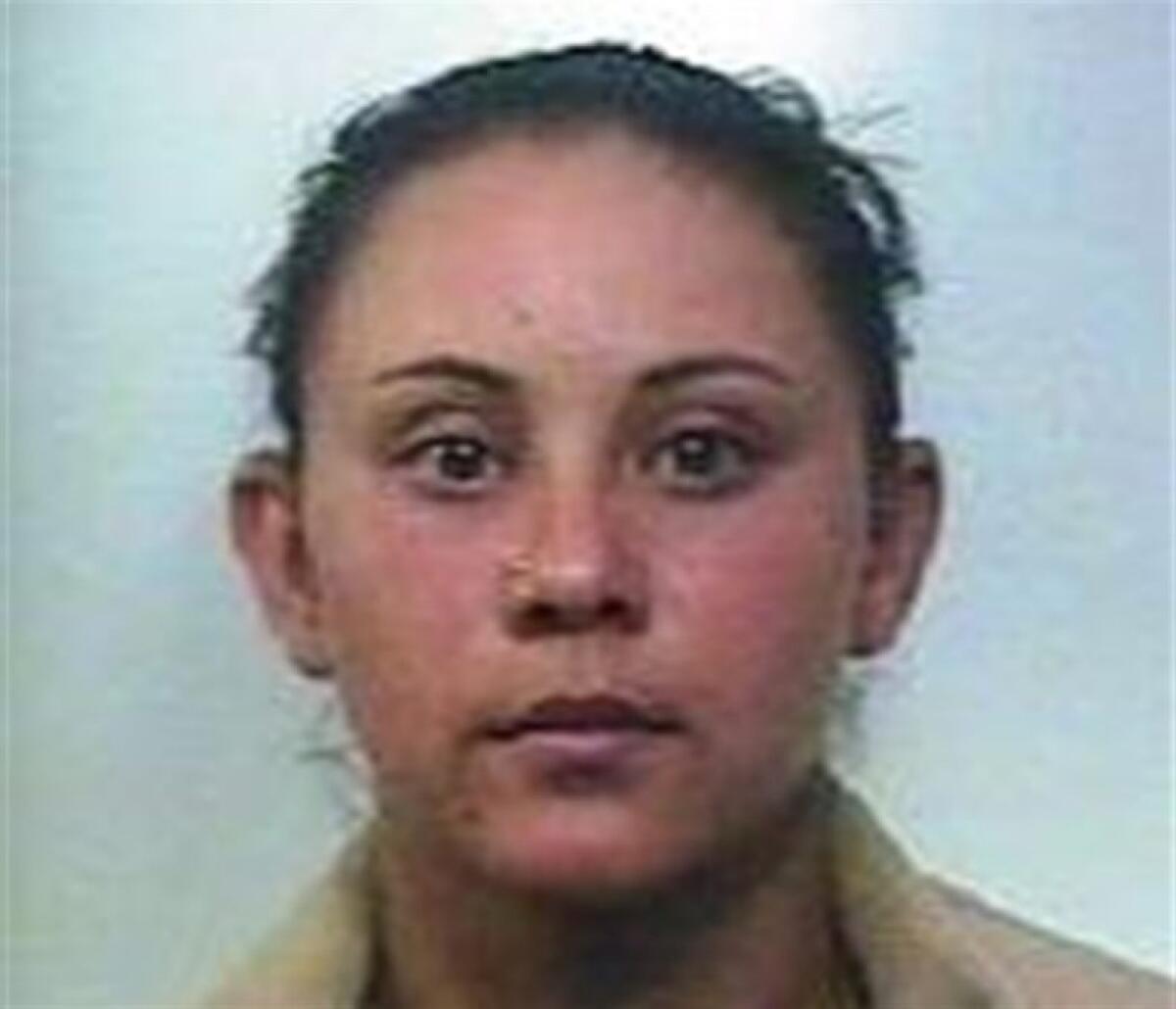 PATERNÒ: ERA RICERCATA PER DEI FURTI COMMESSI NELLA MADREPATRIA, RUMENA IN MANETTE - 