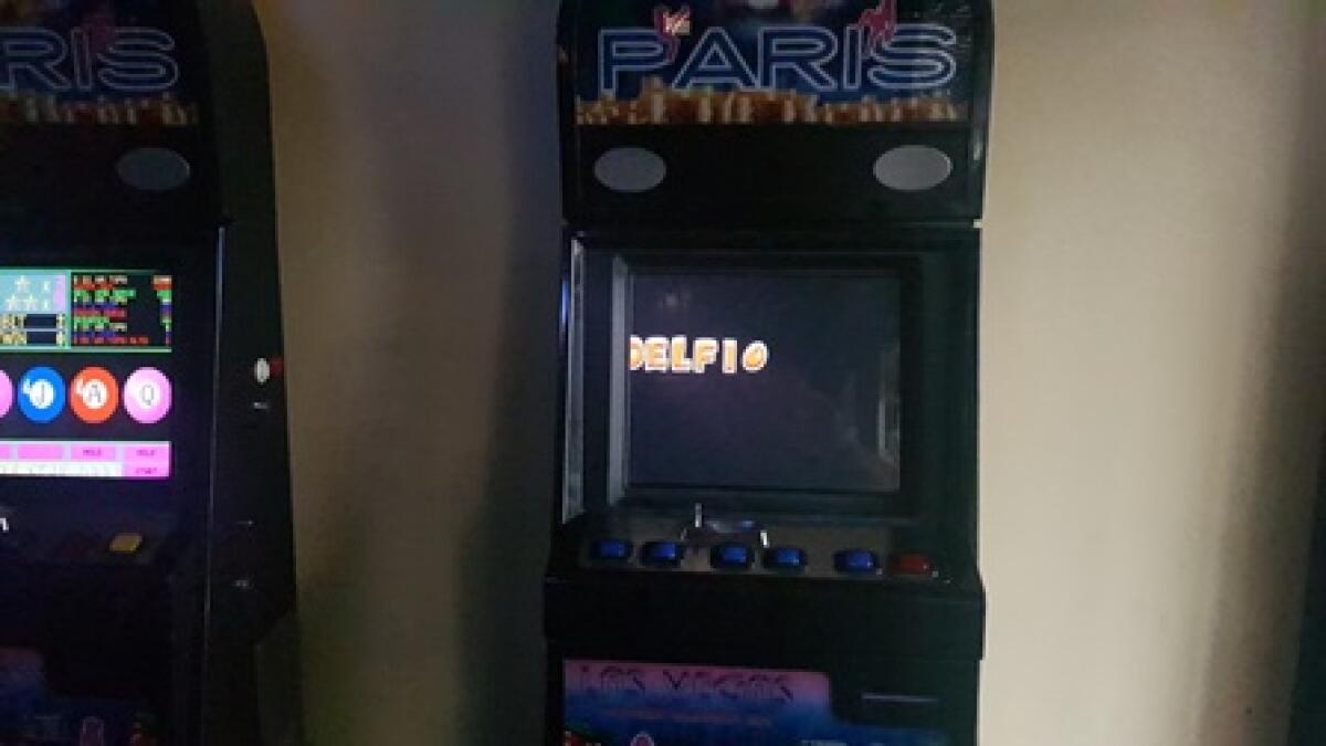 CATANIA: CIRCOLO PRIVATO TRASFORMATO IN SALA GIOCHI, MAXI SANZIONE - 