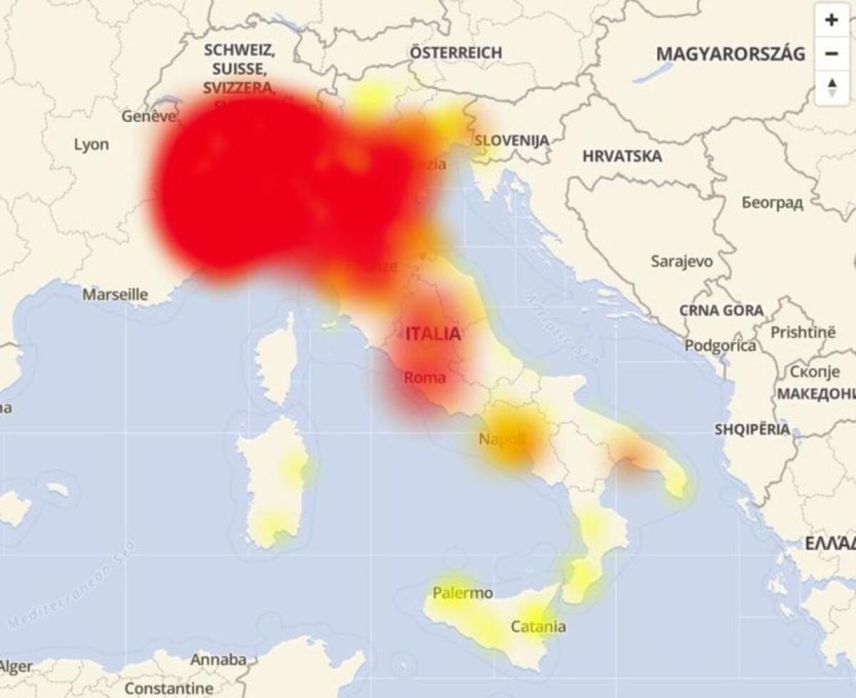 VODAFONE, PROBLEMI DI RETE FISSA E CELLULARE IN TUTTA ITALIA - 