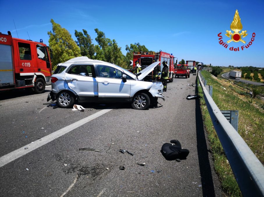 A19: GRAVISSIMO INCIDENTE NEI PRESSI DI SFERRO