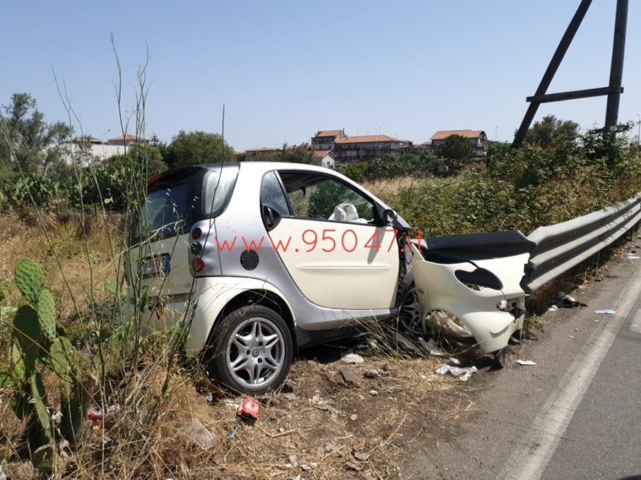 MISTERBIANCO: ESCE DI STRADA E IL GUARD RAIL SI INFILA NELL’ABITACOLO,  ELISOCCORSO SUL POSTO