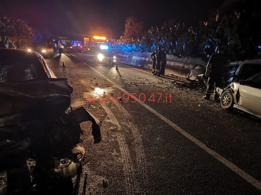 GRAVISSIMO INCIDENTE NELLA NOTTE SULLA SS284, COINVOLTI PATERNESI