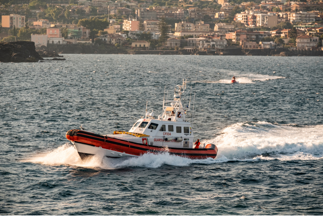 LA GUARDIA COSTIERA CELEBRA 30 ANNI DI STORIA, SPETTACOLARE ESERCITAZIONE A CATANIA