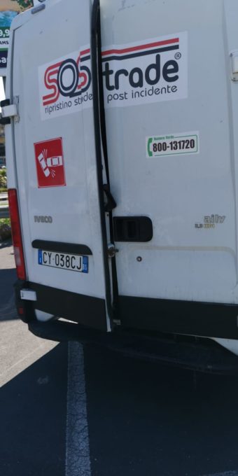 DOPPIO INCIDENTE SULLA SS121 PER FORTUNA SENZA FERITI GRAVI