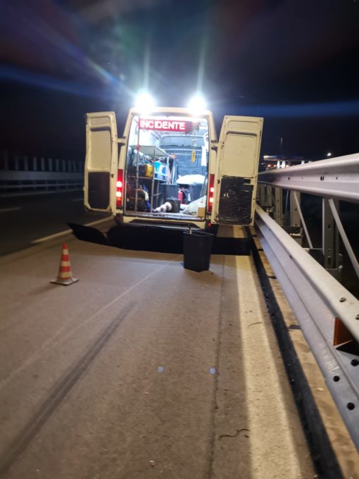 INCIDENTE AUTONOMO SULLA SS121, SCOOTERISTA FERITO