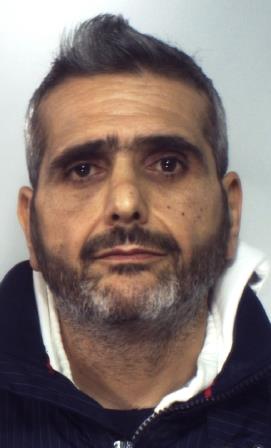 SCORDIA, EVADE DAI DOMICILIARI, RINTRACCIATO IN PIAZZA E ARRESTATO