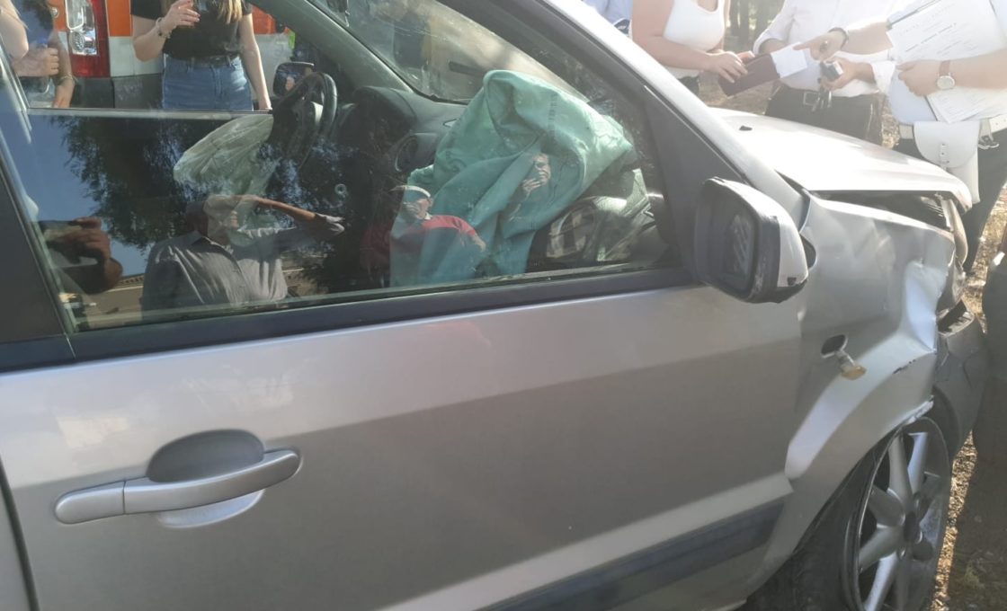 PATERNO': SCONTRO TRA UN’AUTO E CAMION DEI VIGILI DEL FUOCO AL CORSO ITALIA, UN FERITO