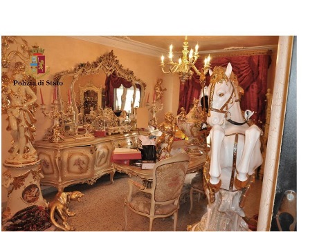 CATANIA, SEQUESTRATO ARSENALE A LIBRINO: 3 PERSONE IN MANETTE