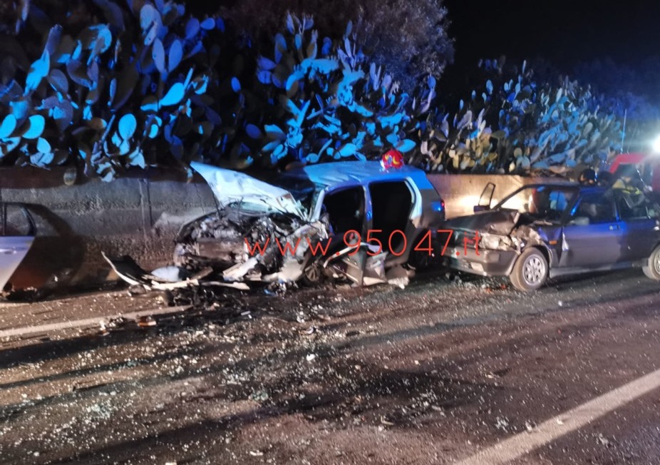 GRAVISSIMO INCIDENTE NELLA NOTTE SULLA SS284, COINVOLTI PATERNESI