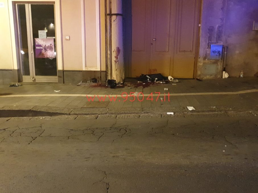 BELPASSO: SCOOTER TRAVOLGE PEDONI, 4 FERITI