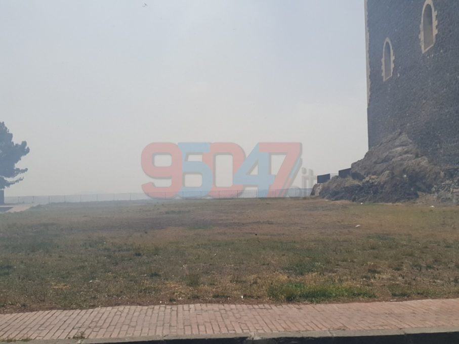 CON IL CLIMA CALDO E SECCO SI SUSSEGUONO GLI INCENDI, NUOVI ROGHI DI STERPAGLIA