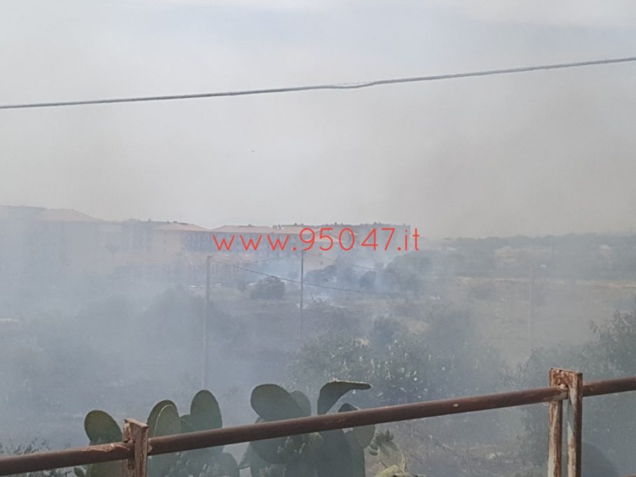 GIORNATA INTENSA PER I VIGILI DEL FUOCO, CONTINUANO GLI INCENDI