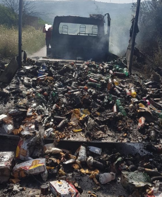 FURGONE TRASPORTO ALIMENTARI PRENDE FUOCO SULLA SP32