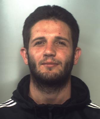 CATANIA: SPACCIAVANO “ERBA” E “COCA” A LIBRINO: ARRESTATI