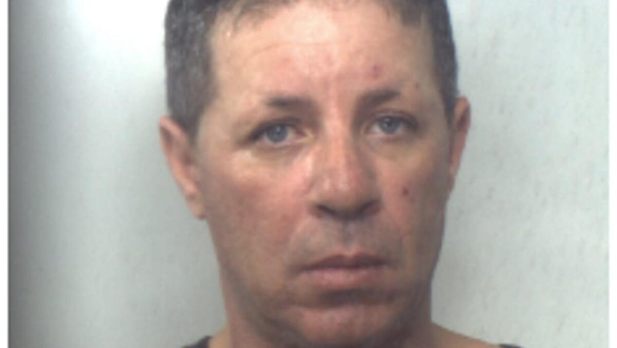 SAN GIOVANNI LA PUNTA: EVADE DAI DOMICILIARI CON UN MOTORINO RUBATO E SCIPPA UNA DONNA - 