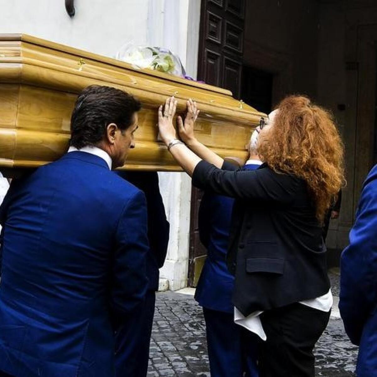 CARABINIERE UCCISO, L'AUTOPSIA RIVELA 11 COLTELLATE - 