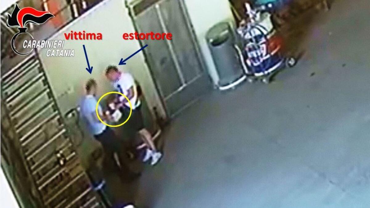 CHIEDONO UN PIZZO DA 120.000 EURO: DUE ARRESTI TRA BRONTE E MALETTO - NOMI, FOTO E VIDEO - 