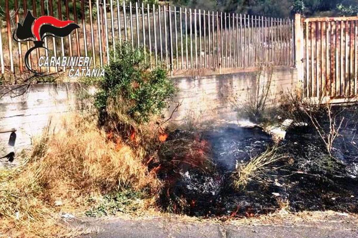 ADRANO: ARRESTATO IN FLAGRANZA MENTRE APPICCA UN INCENDIO, DAI CARABINIERI DI PATERNO' - 
