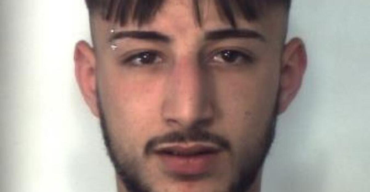 CATANIA: PER ELUDERE I CONTROLLI SI ERA INVENTATO UNA RESIDENZA FITTIZIA, EVASO PRESO IN CASA DELLA FIDANZATA - 