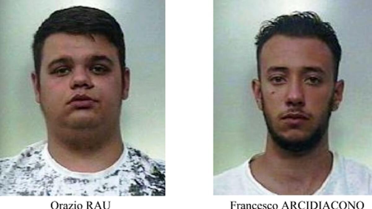 PATERNÒ: DUE GIOVANI RAPINATORI INCASTRATI DALLE TELECAMERE - 