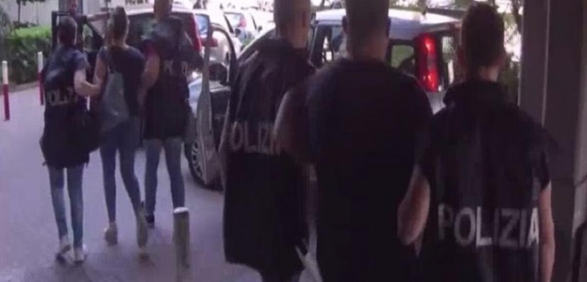 LA TRUFFA DA 440MILA DELLA DONNA INNAMORATA SU FACEBOOK: COSÌ UN UOMO È STATO RAGGIRATO, 3 ARRESTI A CATANIA - 