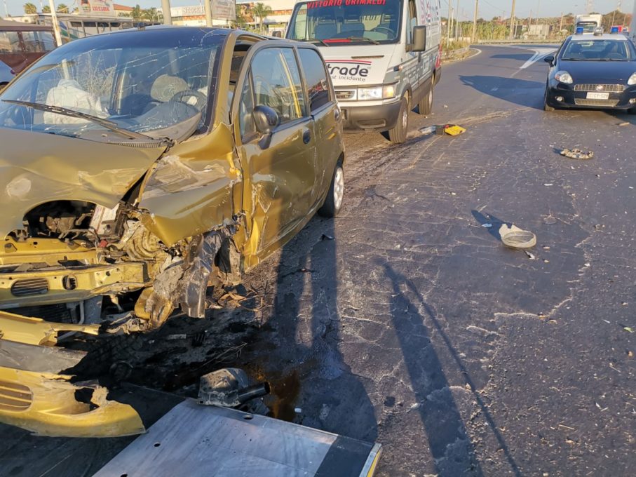 DOPPIO INCIDENTE QUESTA MATTINA SULLA SS121, LUNGHE CODE