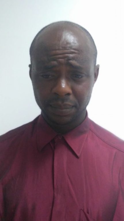 CATANIA: PARCHEGGIATORE ABUSIVO EXTRACOMUNITARIO AGGREDISCE E PICCHIA 2 VIGILI URBANI IN PIAZZA MANCINI BATTAGLIA