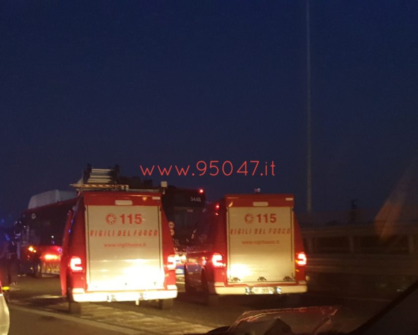 GRAVISSIMO INCIDENTE  SULL'ASSE DEI SERVIZI DI CATANIA, UN MORTO E SETTE FERITI