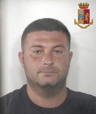 ADRANO: SCOPERTI GLI AUTORI DI DUE RAPINE, ARRESTATI