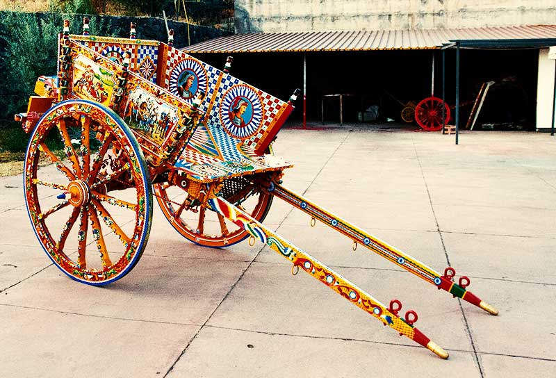 I CARRETTI SICILIANI PATERNESI "SBARCANO" A LOS ANGELES