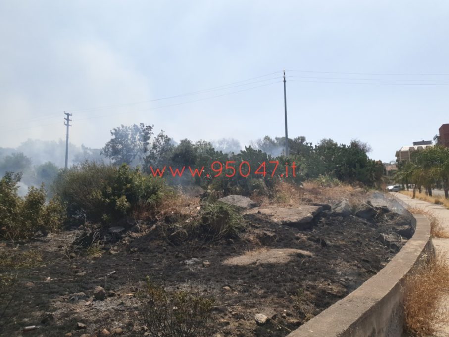 DUE VASTI INCENDI NELLA GIORNATA DI OGGI - I DETTAGLI E LE FOTO