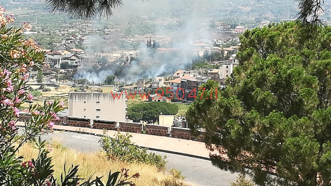 DUE VASTI INCENDI NELLA GIORNATA DI OGGI - I DETTAGLI E LE FOTO