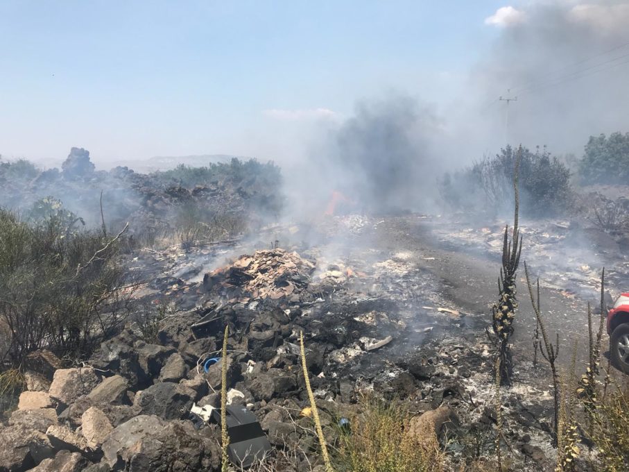 INCENDIO STERPAGLIE NELLA ZONA SAN VITO, INTERVENTO DEI VIGILI DEL FUOCO