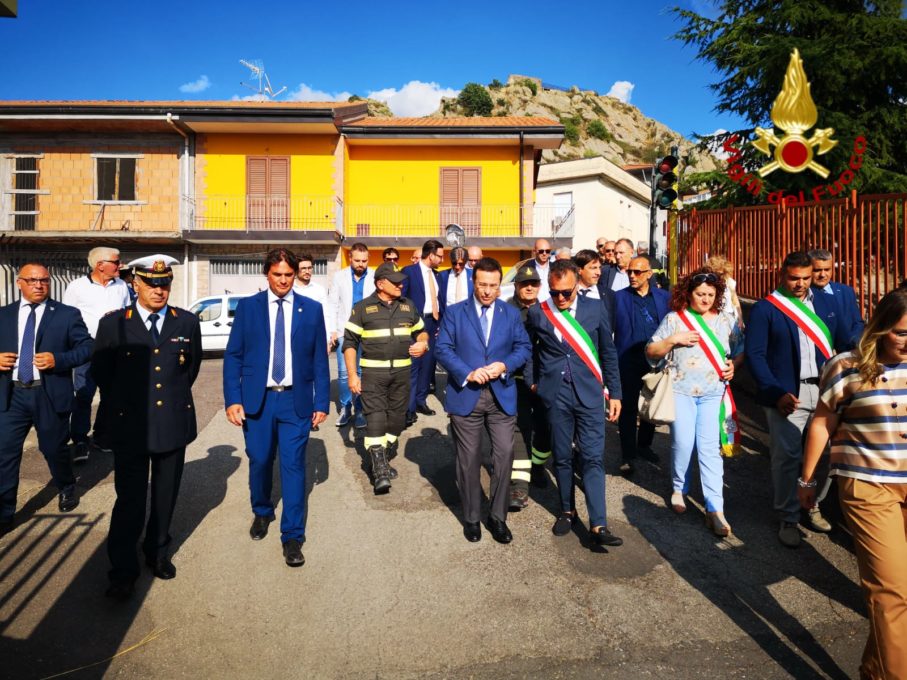 MALETTO, UNA PIAZZA PER DUE VIGILI DEL FUOCO EROI