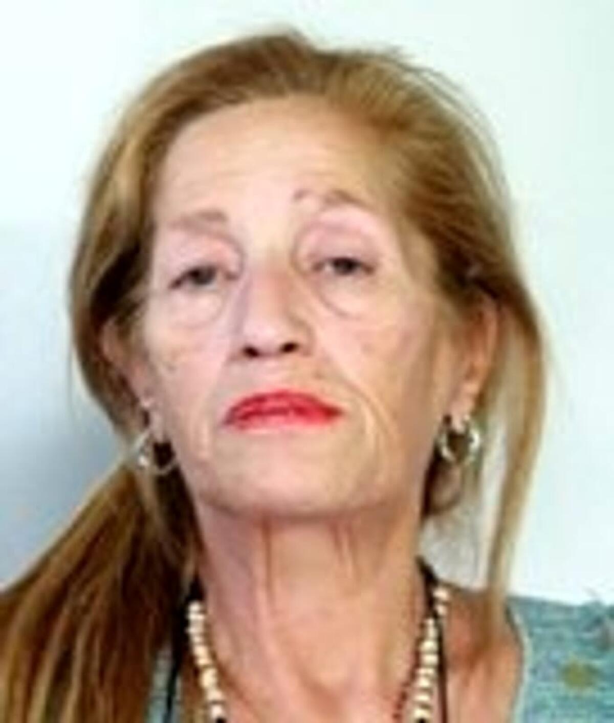 CATANIA, MALTRATTA UN’ANZIANA IN UNA CASA DI RIPOSO: AI DOMICILIARI 67 ENNE DI BIANCAVILLA - 