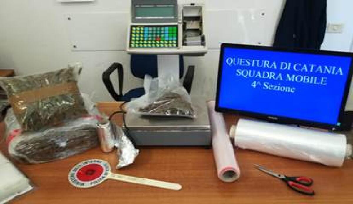 CATANIA, BECCATO CON 4 CHILI DI MARIJUANA, ARRESTATO - 