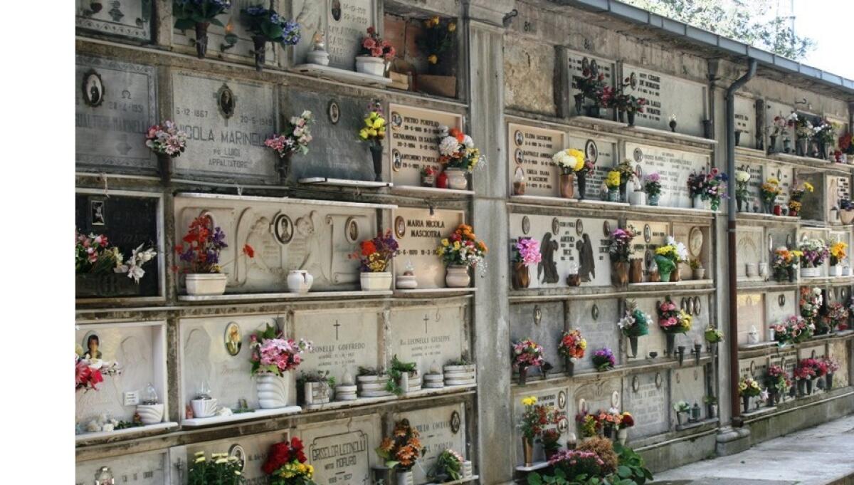 PORDENONE: L’ANNUNCIO FUNEBRE “NON VOGLIO MIA FIGLIA AL FUNERALE” - 