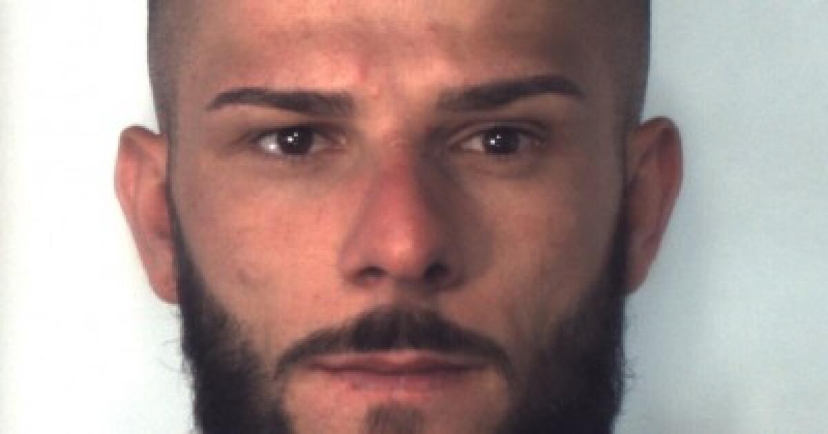 CATANIA: SORPRESO A SPACCIARE DROGA IN STRADA, ARRESTATO 26ENNE - 