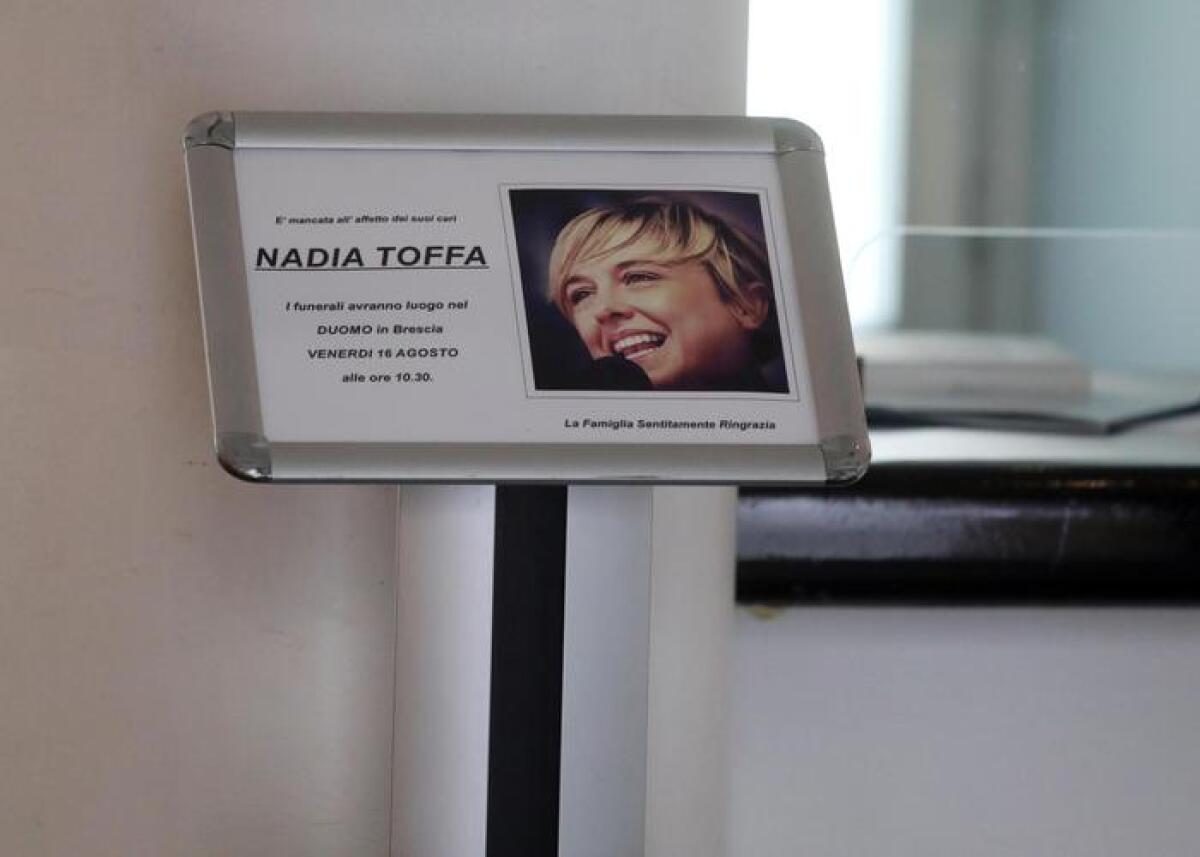 IN TANTI PER SALUTARE NADIA TOFFA - 