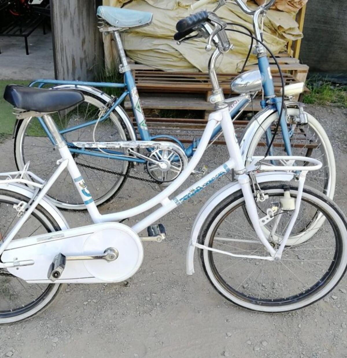 PALERMO: RICONOSCE LA BICI RUBATA, IN UN MAGAZZINO I CARABINIERI NE TROVANO 35 RUBATE - 