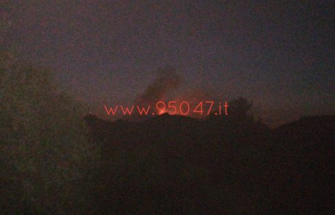 PATERNÒ: VASTO INCENDIO SUL MONTE CASTELLACCIO