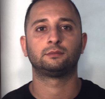 CATANIA: MACELLAIO ARROTONDAVA GLI INCASSI CON LA COCAINA: ARRESTO DEI “LUPI”