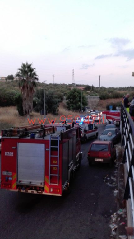PATERNÒ: FIAMME IN UN APPARTAMENTO AL PALAZZO DI FERRO, TANTA PAURA NESSUN FERITO
