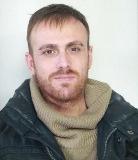 CATANIA: APRE LA PORTIERA DELL’AUTO, RUBA UNA BORSA E FUGGE IN MOTO: ARRESTATO