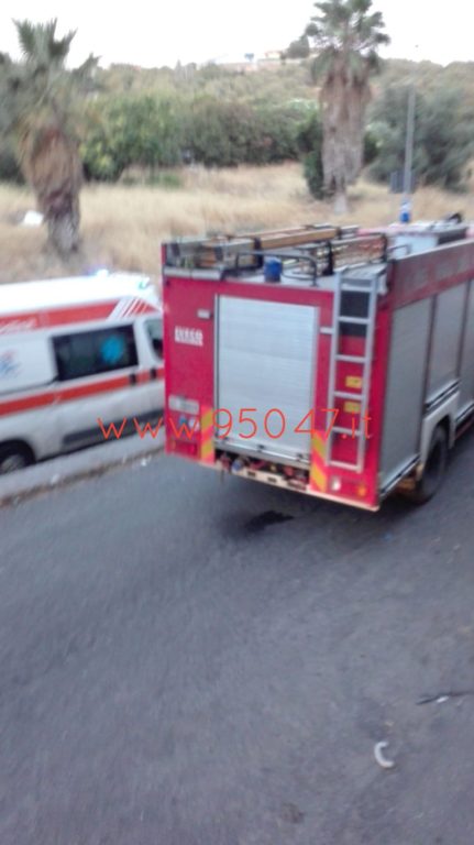 PATERNÒ: FIAMME IN UN APPARTAMENTO AL PALAZZO DI FERRO, TANTA PAURA NESSUN FERITO