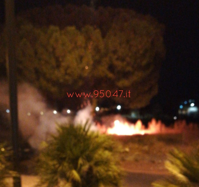 PATERNÒ: FUOCHI D"ARTIFICIO CAUSANO ROGO STERPAGLIE