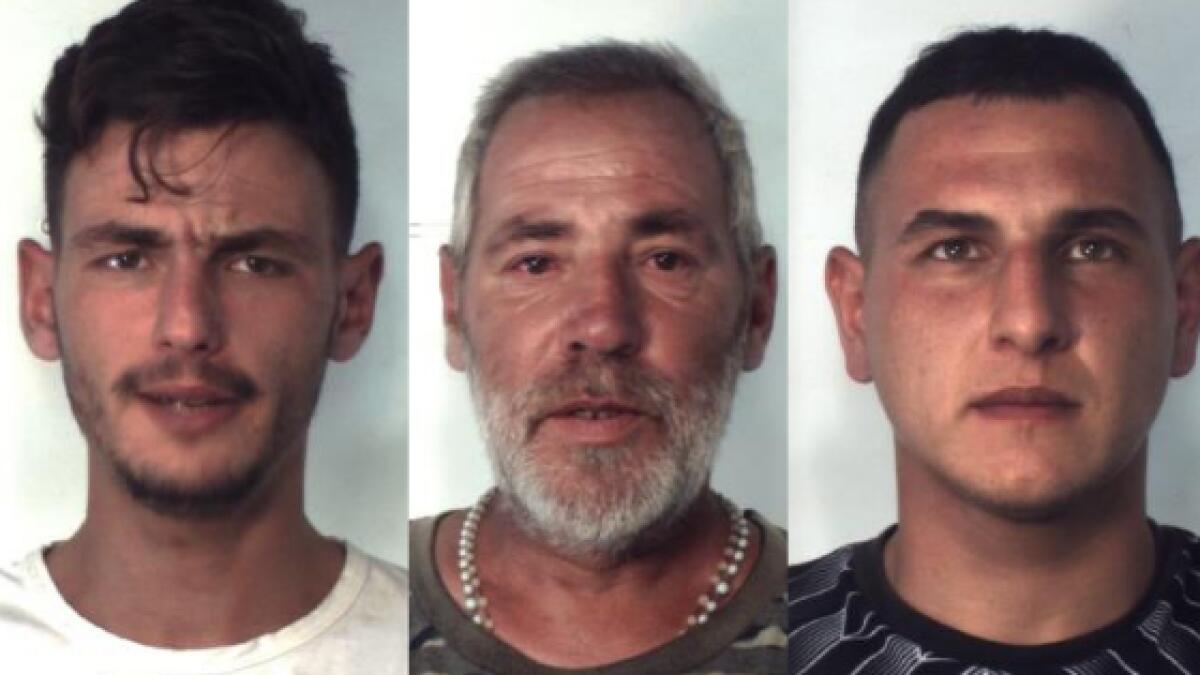 CATANIA: PADRE, FIGLIO E COMPLICE: ARRESTATI TRE SPACCIATORI - 
