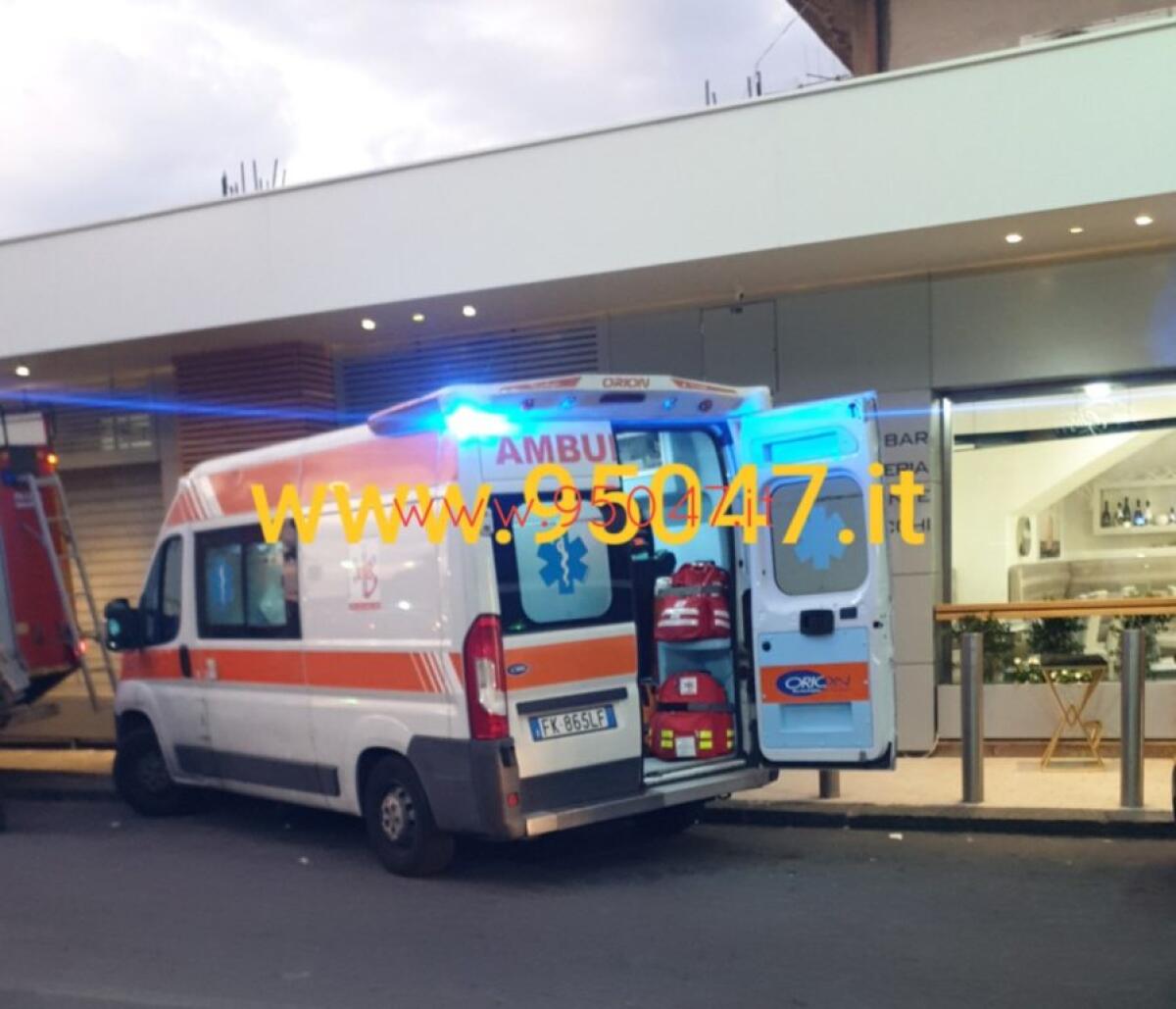 PIANO TAVOLA: ANZIANO NON RISPONDE AI FAMIGLIARI, INTERVENTO DEI VVFF - 