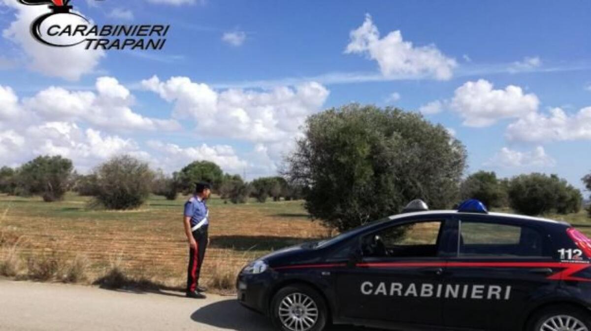 MAZARA, UTILIZZAVA IL FIGLIO DI 5 ANNI PER DERUBARE I PESCATORI - 